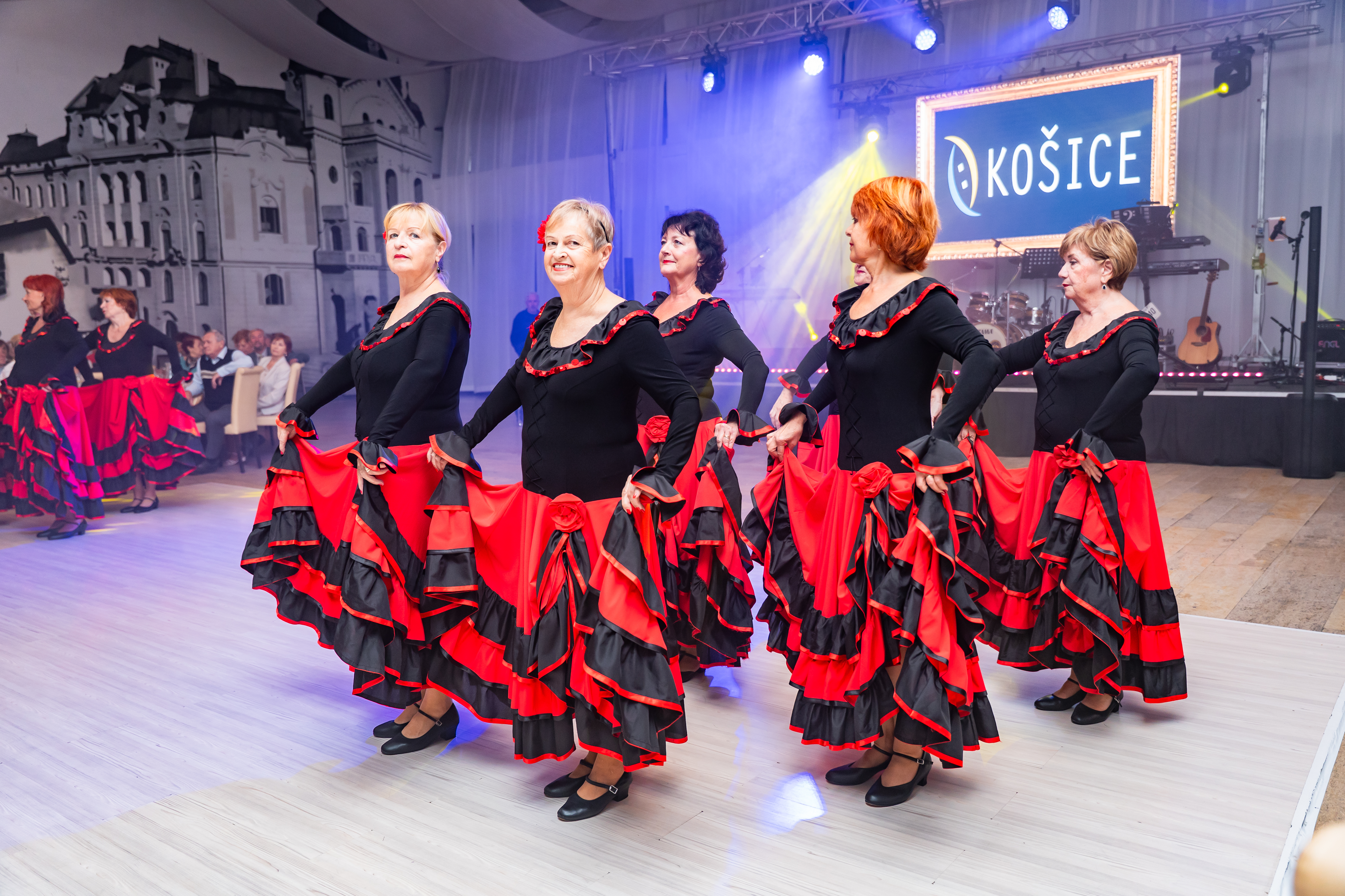 Oktobrovy bal pre seniorov-2